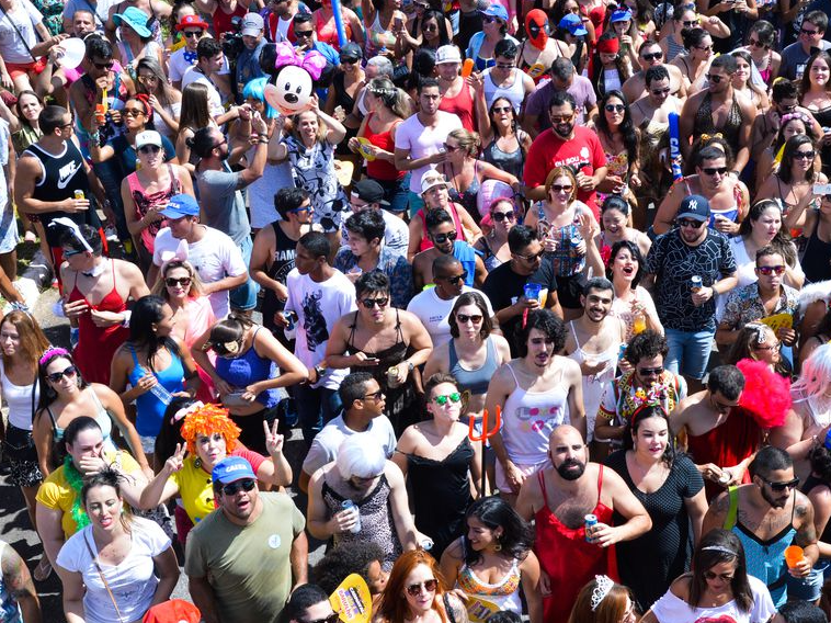 Prefeitura de SP afirma que realização do carnaval de 2022 é muito provável