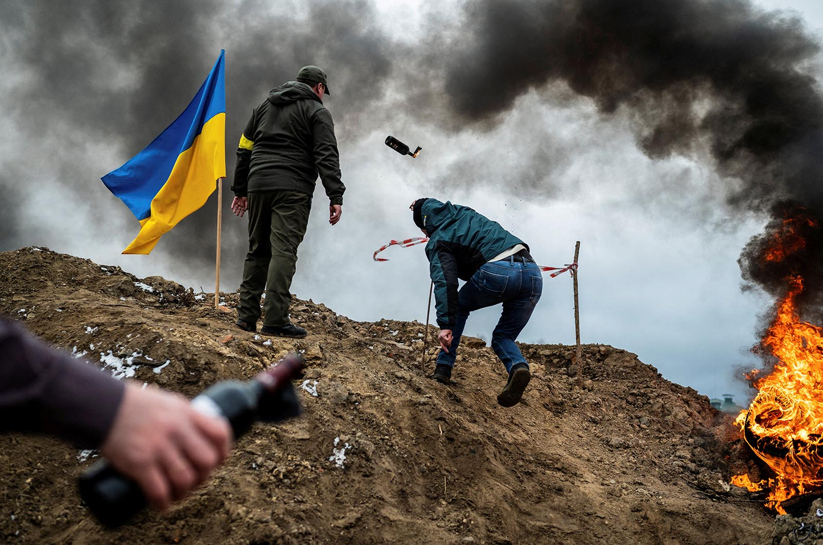 Milhares de ucranianos protestaram na cidade de Melitopol Foto: Reuters