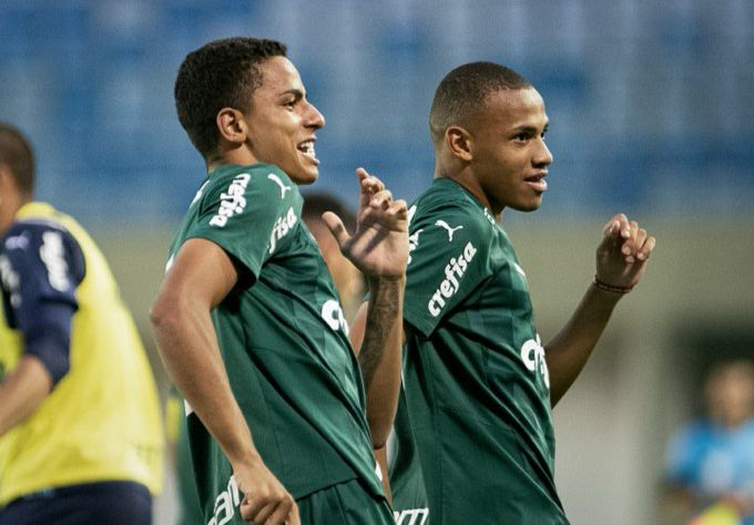 Palmeiras vence São Paulo e fará final da Copinha contra o Santos
