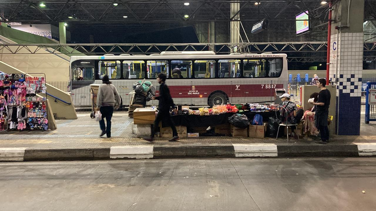 Greve de motoristas deixa 1,5 milhão de passageiros sem ônibus Foto: Renan Sukevicius