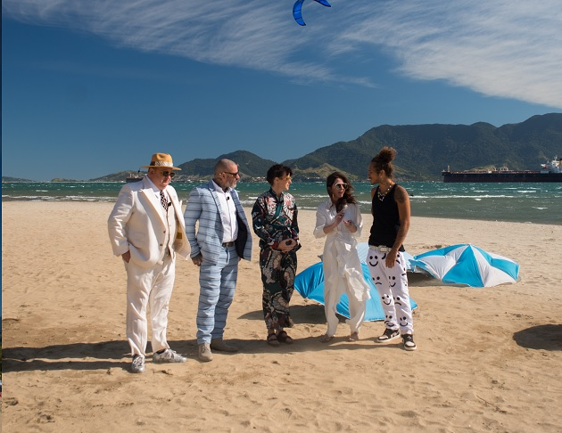 MasterChef tem episódio especial na praia Carlos Reinis/Band