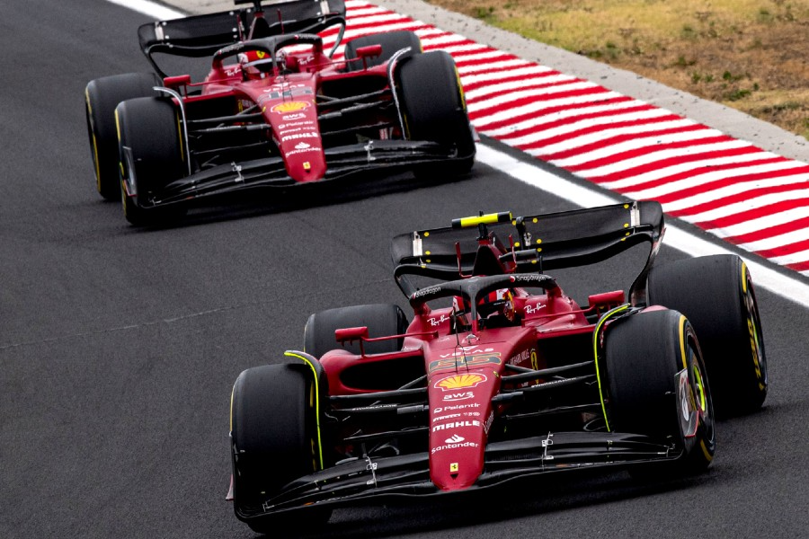 Haverá um ponto em que vamos precisar nos concentrar mais em um piloto, diz Laurent Mekies Scuderia Ferrari