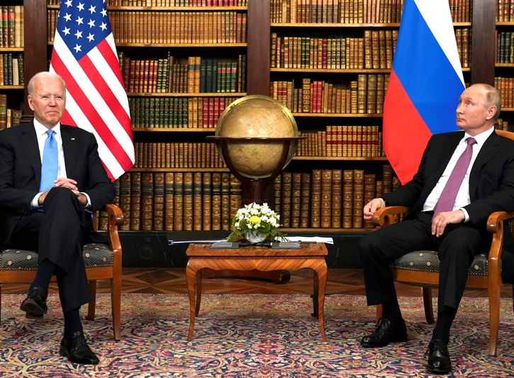 Reunião entre Joe Biden e Vladmir Putin em Genebra, na Suíça Foto: Reuters/ Kevin Lamarque