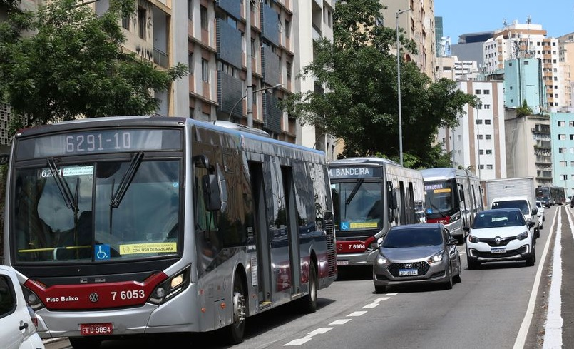 Passe livre nos ônibus em pelo menos 10 capitais brasileiras Rovena Rosa/Agência Brasil