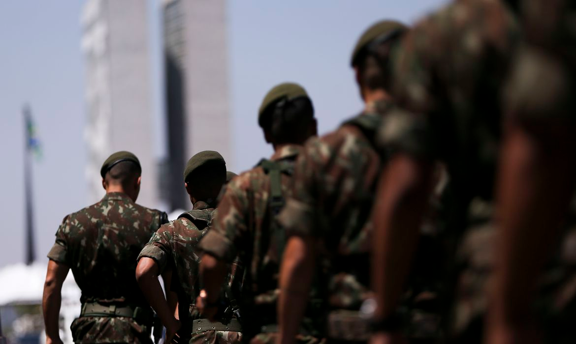 Militares marcam treinamento em frente ao Palácio do Planalto Foto: Arquivo/ Agência Brasil