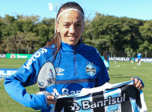 Pri Back convoca torcida e projeta jogo contra o Palmeiras: “Grêmio vem forte”  Jéssica Maldonado / Grêmio FBPA