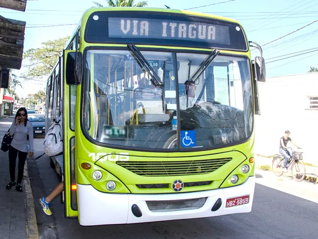 A cidade de Ubatuba comemora 384 anos com ônibus de graça para a população