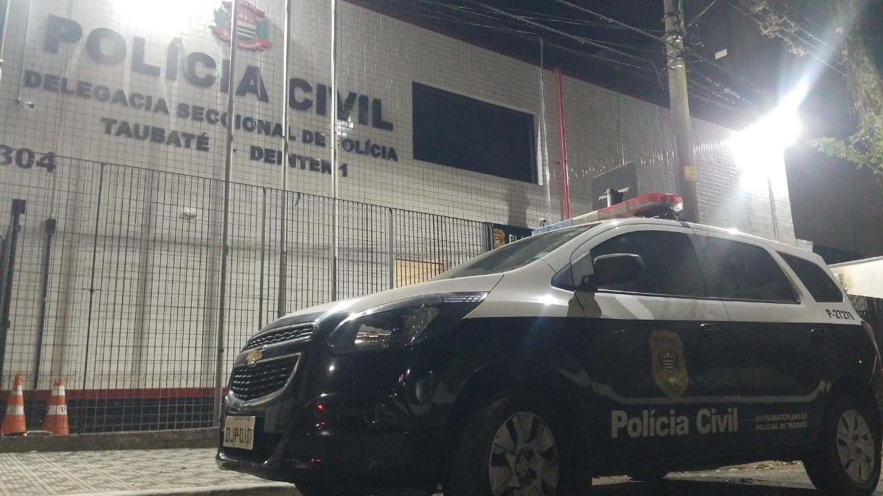 Polícia investiga homicídio em frente a adega de Taubaté Rauston Naves