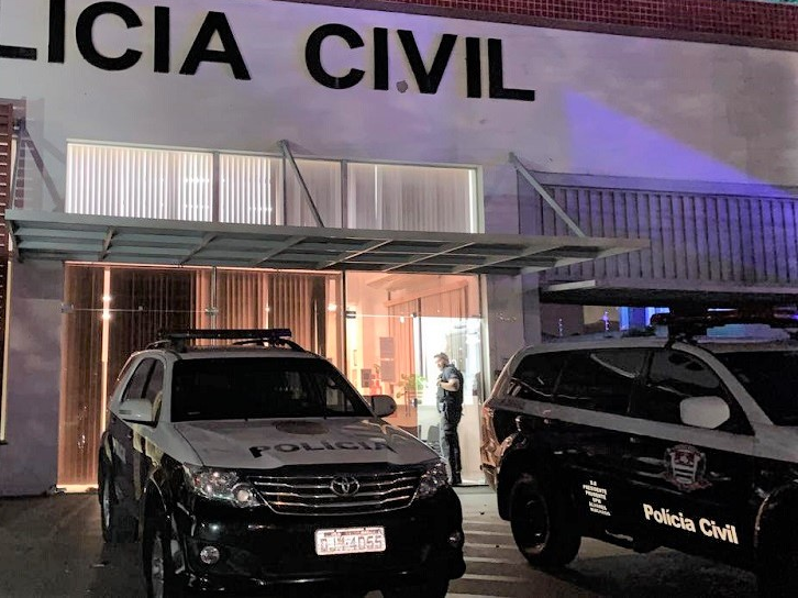 Ações foram realizadas na sexta-feira (12), nas cidades de Regente Feijó (SP) e Maringá (PR) Polícia Civil de SP