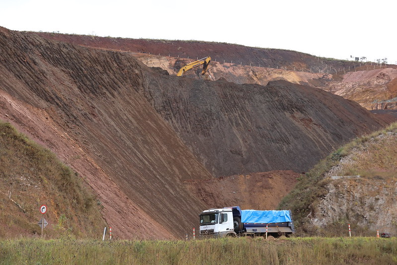 Um auto de infração de R$ 107 mil contra a mineradora também foi enviado à Justiça Reprodução/PBH