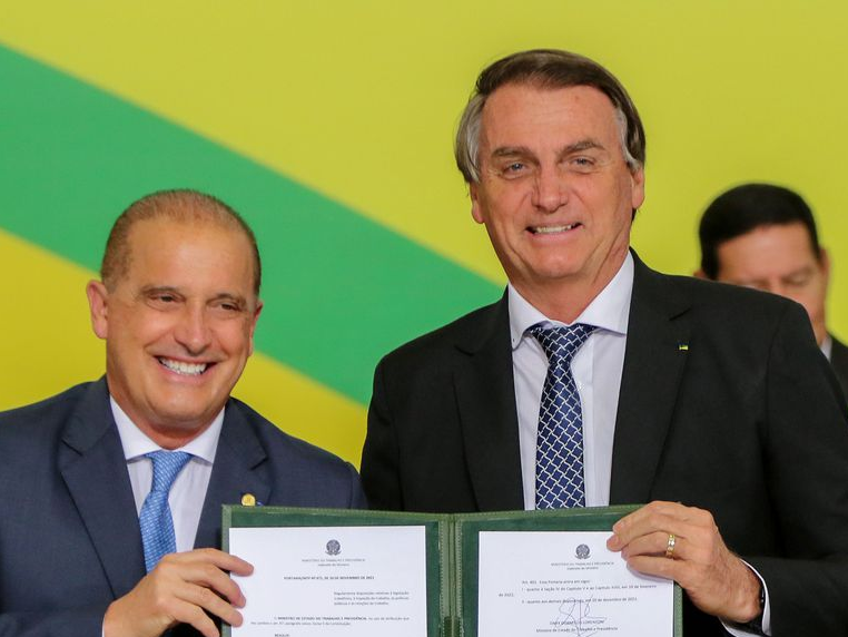 Presidente Jair Bolsonaro exonera Onyx Lorenzoni