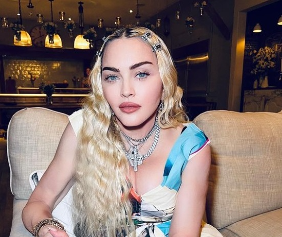 Brasileiro recria rosto de Madonna sem cirurgia plástica e cantora elogia