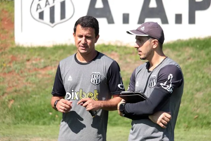 Anderson Nicolau, preparador físico, com Kauê Berbel, fisiologista