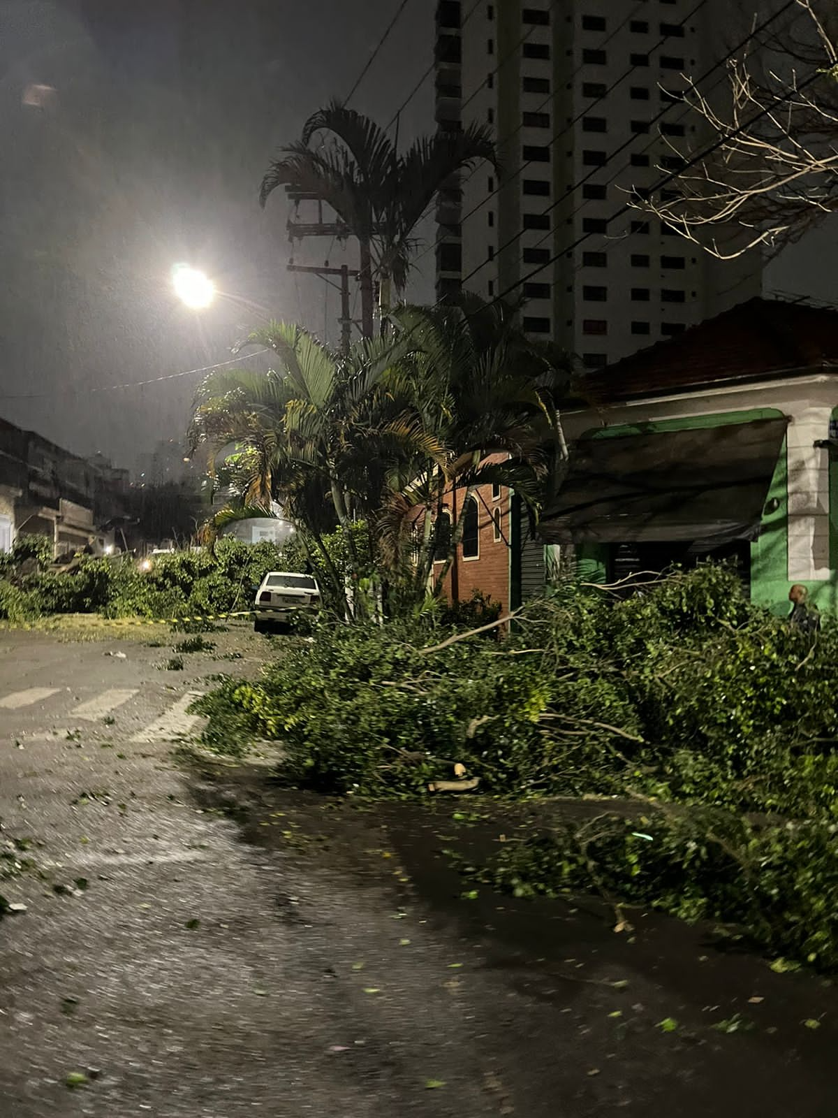 Ciclone extratropical deixa estragos nas regiões Sul e Sudeste do país