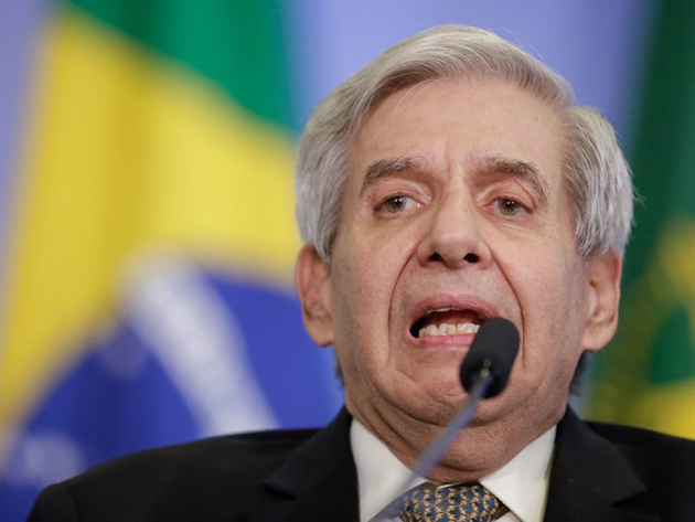 Agravamento da pandemia pode ter feito Bolsonaro mudar de postura, avalia General Heleno Reprodução