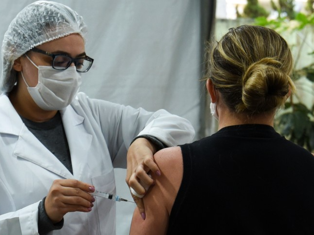 Vacinação contra a gripe comum é liberada para todos os públicos em SP